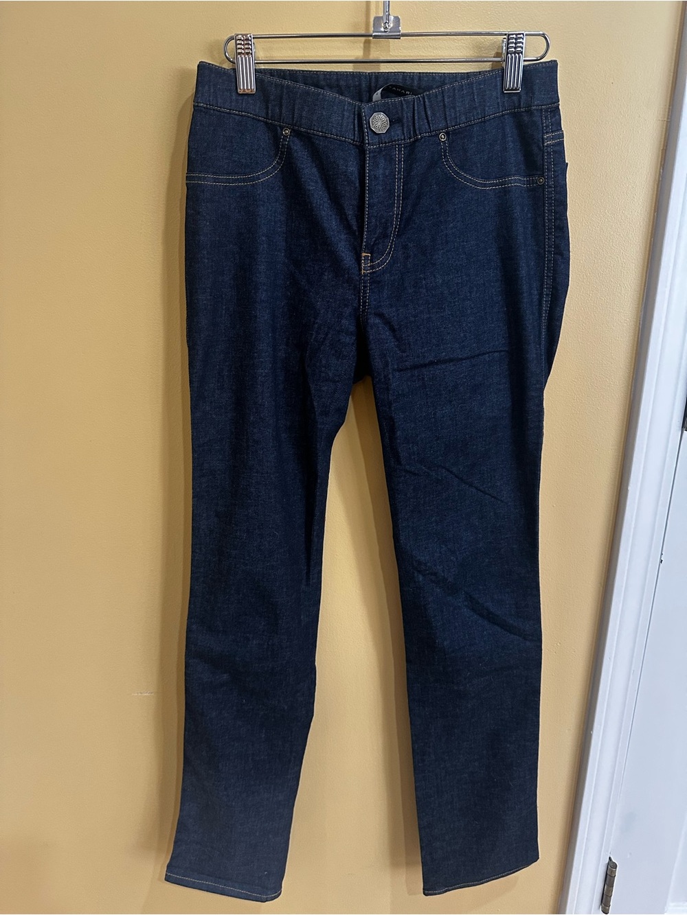 Elie Tahari Jegging